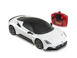 GIOCO AUTO MASERATI MC 20 IN SCALA 1:24